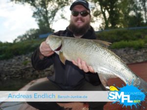 Barsch-Junkie Social Media Fishing Lounge